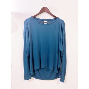 All In Motion Navy Teal Blue Knit Top